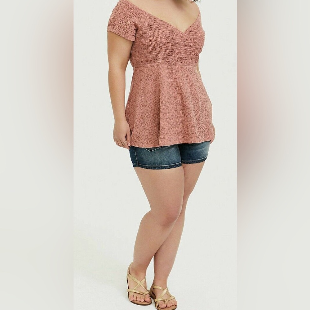 Torrid Dusty Pink Textured Smocked Off Shoulder Babydoll Top SIZE 00